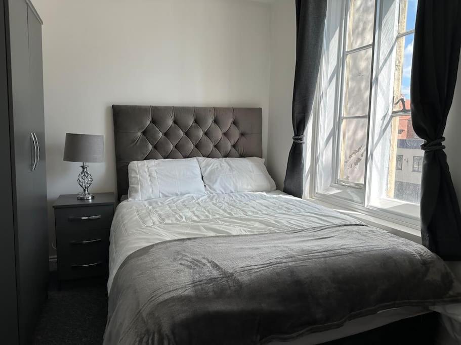 1 Bed Central Newark Flat 1St Floor Экстерьер фото